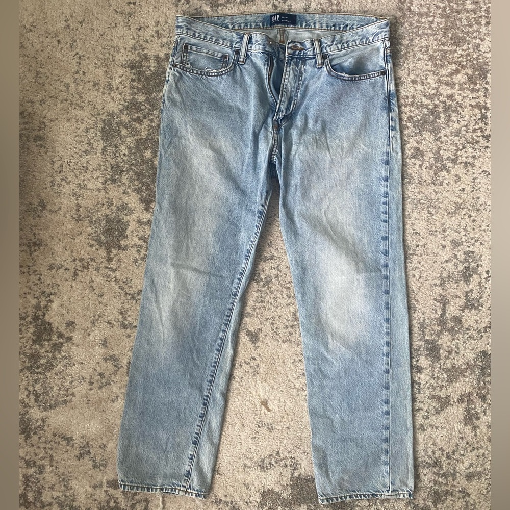 GAP Light Wash Straight Cut Jeans 34x30